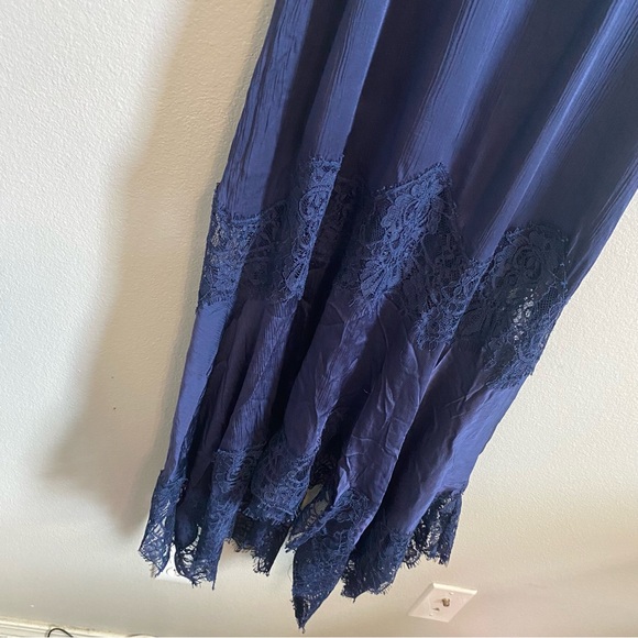 NWT Intimately Free People Midnight Rain Blue Bohemian Lace Midi Slip Dress XS - Picture 4 of 7